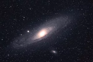 Read more about the article Галактиката Андромеда може да е ключът към измерването на тъмната енергия!