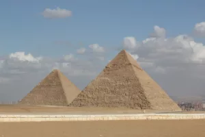Read more about the article Мистерията как са построени египетските пирамиди най-накрая е разгадана!